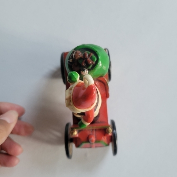 Hallmark RARE vintage ornament, here comes santa 1979, pre-owned - Picture 6 of 11